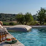 Trullo Il Nuciareddo - Le Di Valentina *