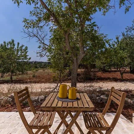 Trullo Il Nuciareddo - Le Di Valentina *