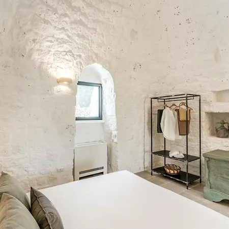 Trullo Il Nuciareddo Villa